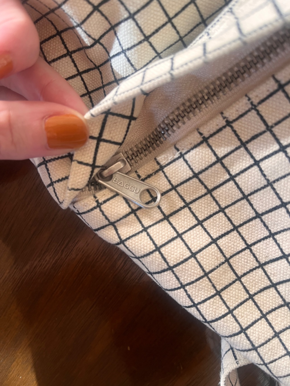 Baggu Drawstring Backpack - Picture 7 of 8